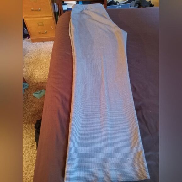 Herringbone unlined full legged, dress pant. Size 16. - Picture 1 of 6